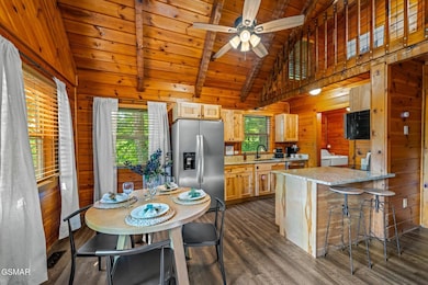 4372 Boogertown Rd unit 2, Sevierville, TN 37876 - photo 4