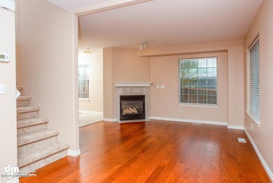 Living Room_0634-SMALL