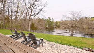 83 Burning Tree Rd, Greenwich, CT 06830 - photo 2
