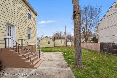 70 County Rd unit A, Cliffwood, NJ 07721 - photo 2