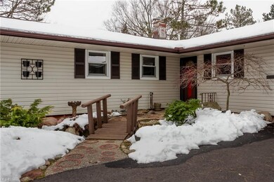 22530 Sandalwood Rd, Bedford, OH 44146 - photo 2