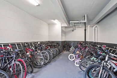 Lindenwood Village Section C unit 5A, Howard Beach, NY 11414 - photo 3