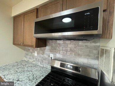 4410 Briarwood Ct N unit 47, Annandale, VA 22003 - photo 6