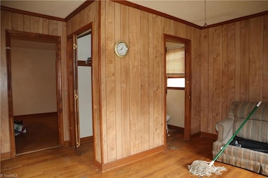 3210 Cumberland Rd, Winston Salem, NC 27105 - photo 6