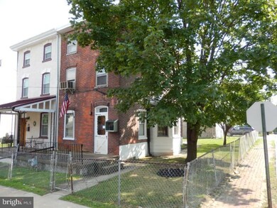 28 6th St, Brookhaven, PA 19015 - photo 4