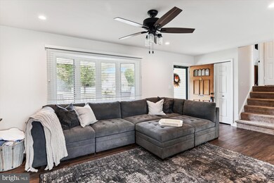 123 Sandy Beach Dr, Pasadena, MD 21122 - photo 4