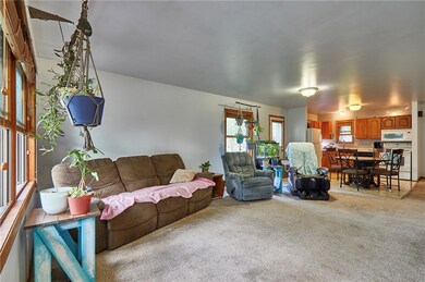 325 E Perkins St, Augusta, WI 54722 - photo 6