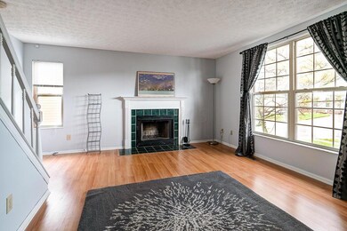 7381_Murrayfield_living room
