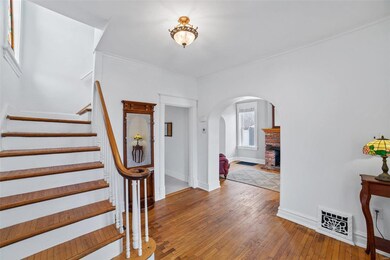 Welcoming entry foyer