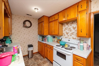 2544 N Burns Ave, Wichita, KS 67204 - photo 7