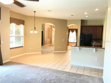 Kitchen nook / eating area