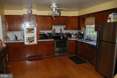 5680 Honilea Dr, Broad Run, VA 20137 - photo 4