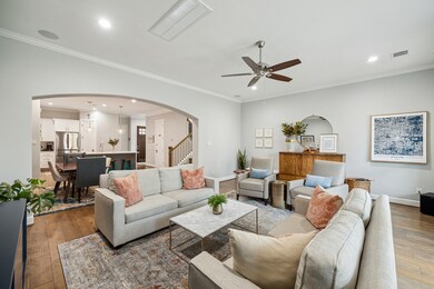 325 Aurora St, Houston, TX 77008 - photo 6