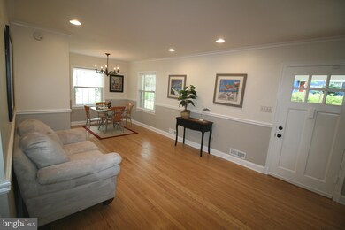 9214 Long Branch Pkwy, Silver Spring, MD 20901 - photo 3