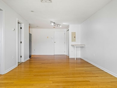 35 Prospect St unit 315, Woburn, MA 01801 - photo 7