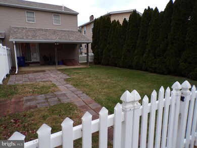 1402 Margaret St, Reading, PA 19605 - photo 4