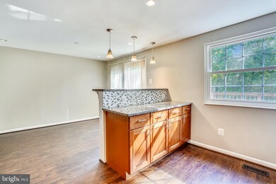 10625 Whiterock Ct, Laurel, MD 20723 - photo 6