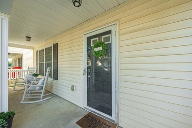 33-web-or-mls-8302 Mira St 033