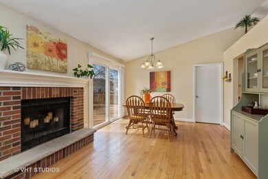 705 Claymont Ct, Algonquin, IL 60102 - photo 3