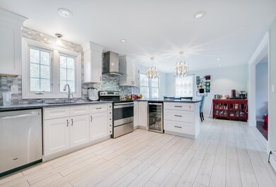 83 Woodburn Dr, Methuen, MA 01844 - photo 7