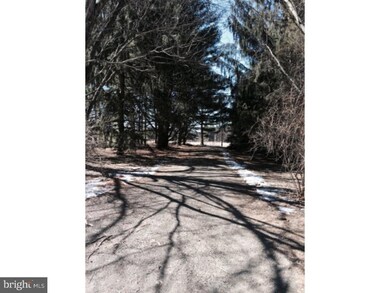 11 Lowland Rd, Wayne Township, PA 17961 - photo 5