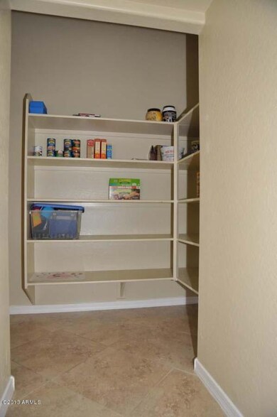 Walk-in-Pantry