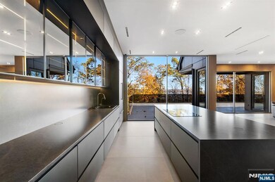 8 Flintlock Ct, Totowa, NJ 07512 - photo 6