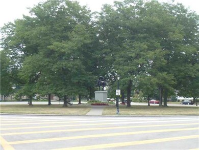 Other Colonial Circle