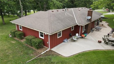 905 Wesley Cir, Raymore, MO 64083 - photo 3