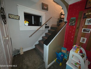 330 W Elm St, Deshler, OH 43516 - photo 6