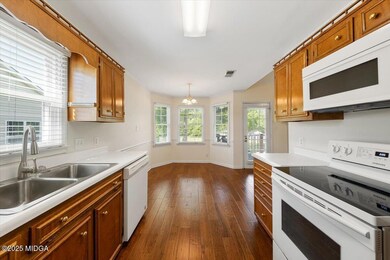 939 Clairmont Place, MacOn, GA 31204 - photo 4