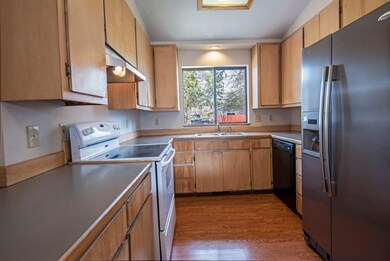 1755 NE Tucson Way Bend OR-print-005-007