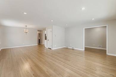 303 S Fernandez Ave, Arlington Heights, IL 60005 - photo 6