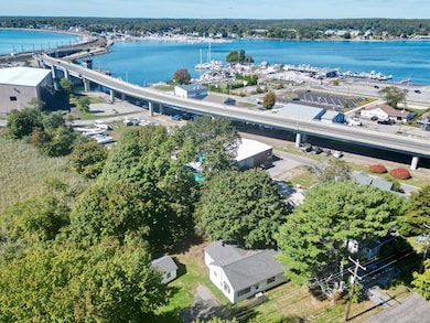 17 Millstone Rd W, Waterford, CT 06385 - photo 2