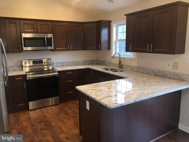 762 Christiansen Dr, Strasburg, VA 22657 - photo 2