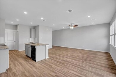 232 Fieldwood Dr unit B, Mustang Ridge, TX 78610 - photo 5