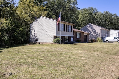 10005 Fairglen Dr, Cincinnati, OH 45251 - photo 4