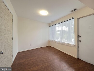 2505 Baltimore Rd unit 2, Rockville, MD 20853 - photo 5