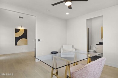 7-web-or-mls-1501-e-mission-ln