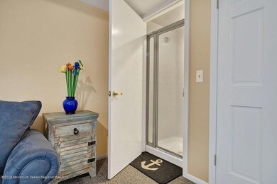 First Floor Separate shower