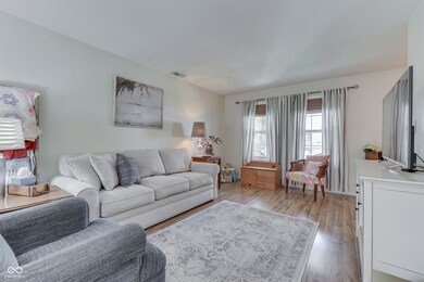 451 W Adams St, Franklin, IN 46131 - photo 6