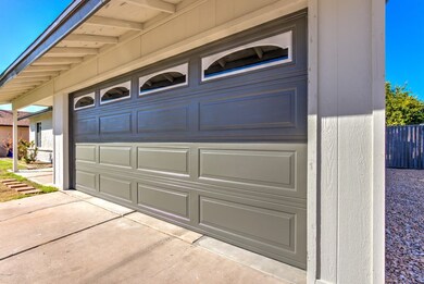 3256 E Edgewood Ave-4