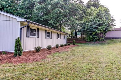 4902 Newkirk Dr, Greensboro, NC 27407 - photo 3