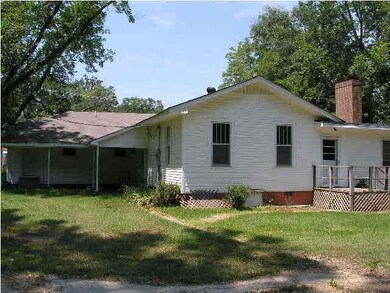 120 E Whitworth St, Hazlehurst, MS 39083 - photo 2