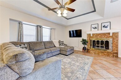 1204 NE 24th St, Moore, OK 73160 - photo 4