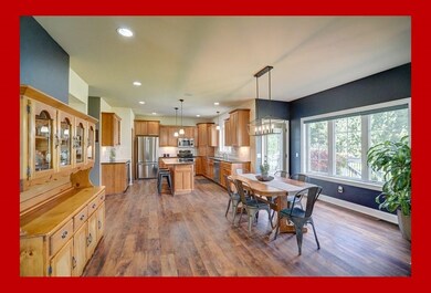 4885 Highwood Cir, Middleton, WI 53562 - photo 2