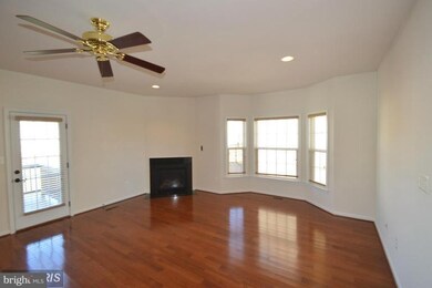 25107 Cypress Mill Terrace, Aldie, VA 20105 - photo 7
