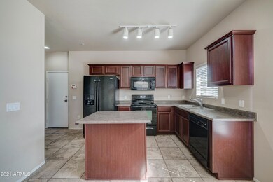 2402 E 5th St, 1717-11