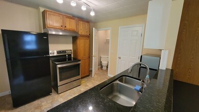 21 Beech St unit 23, Newmarket, NH 03857 - photo 4