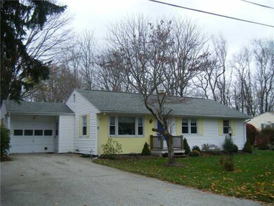 25 Randall St, Greenville, RI 02828 - photo 2